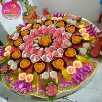 MÂM ĐẦY THÁNG, THÔI NÔI