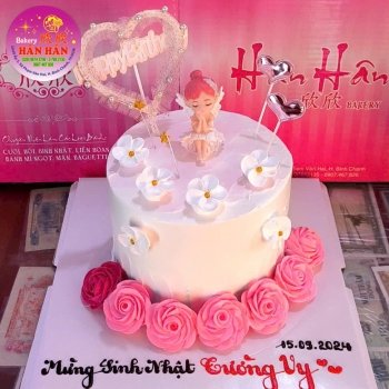 Bánh kem mẫu bé gái
