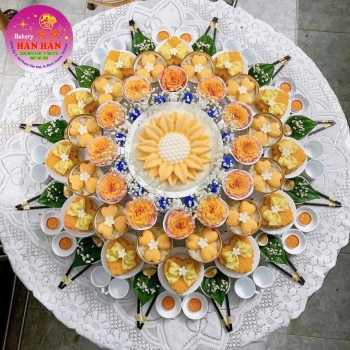 MÂM ĐẦY THÁNG, THÔI NÔI